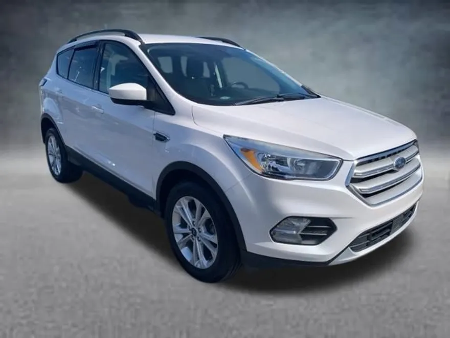 2018 Ford Escape SE photo 1
