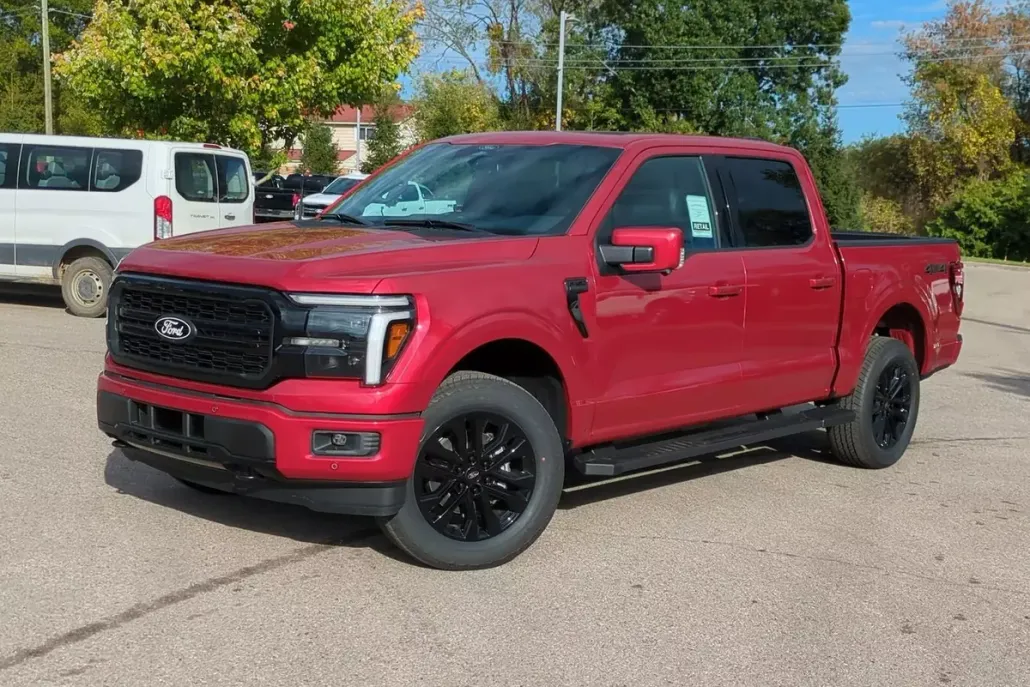 2025 Ford F-150 Lariat photo 1