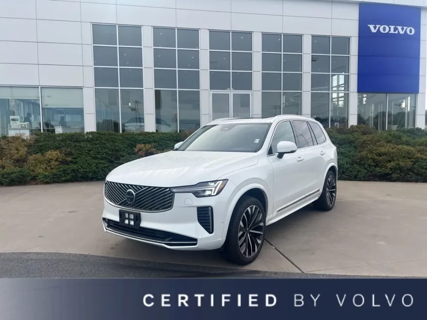 2025 Volvo XC90 B5 Plus photo 1