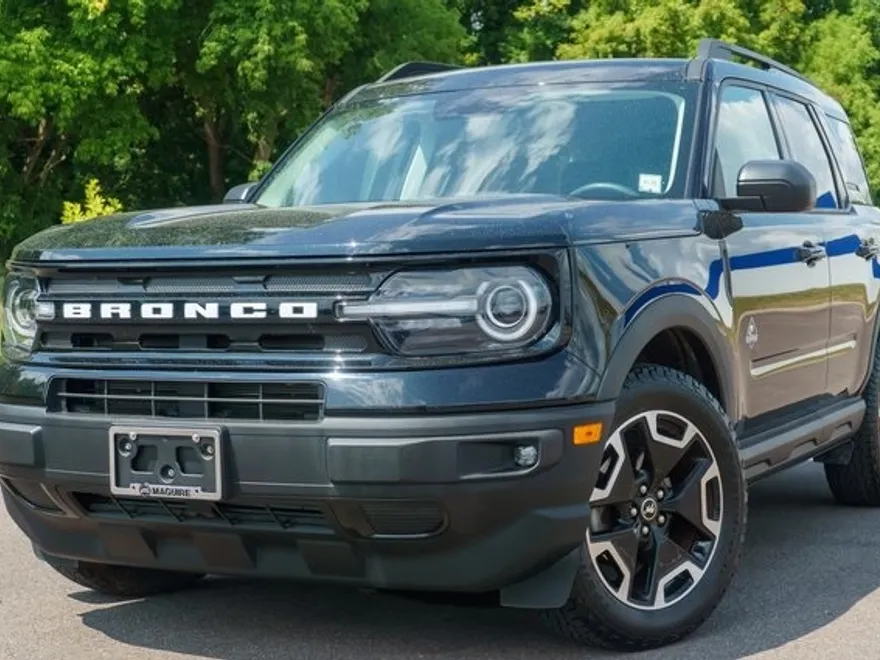 2021 Ford Bronco Sport Outer Banks photo 1
