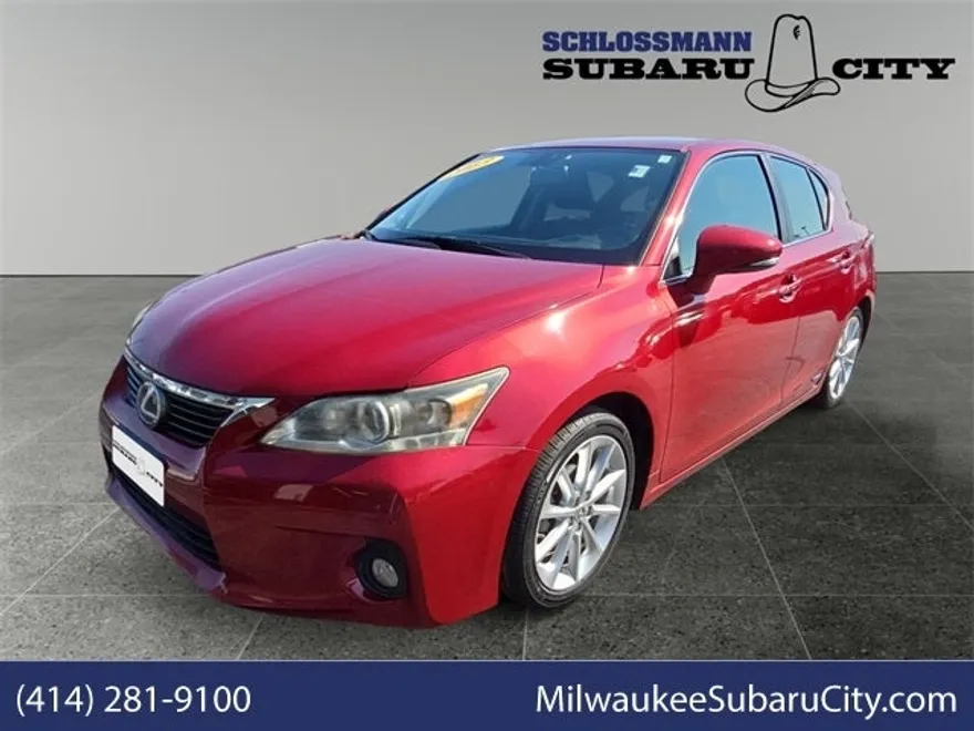 2013 Lexus CT 200h photo 1