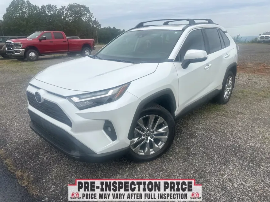 2024 Toyota RAV4 XLE Premium photo 1