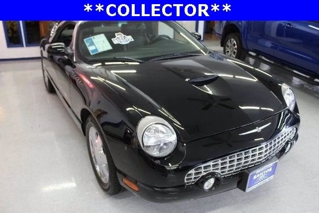 2002 Ford Thunderbird photo 1
