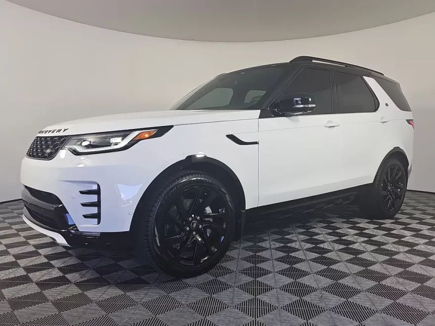 2025 Land Rover Discovery SE photo 1