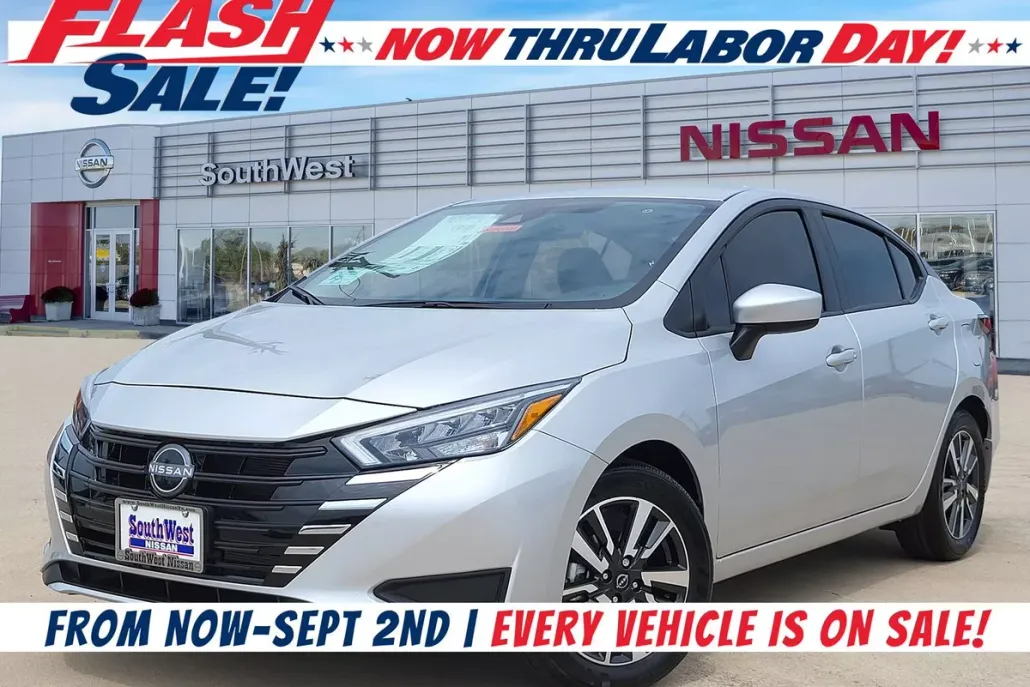 2025 Nissan Versa 1.6 SV photo 1