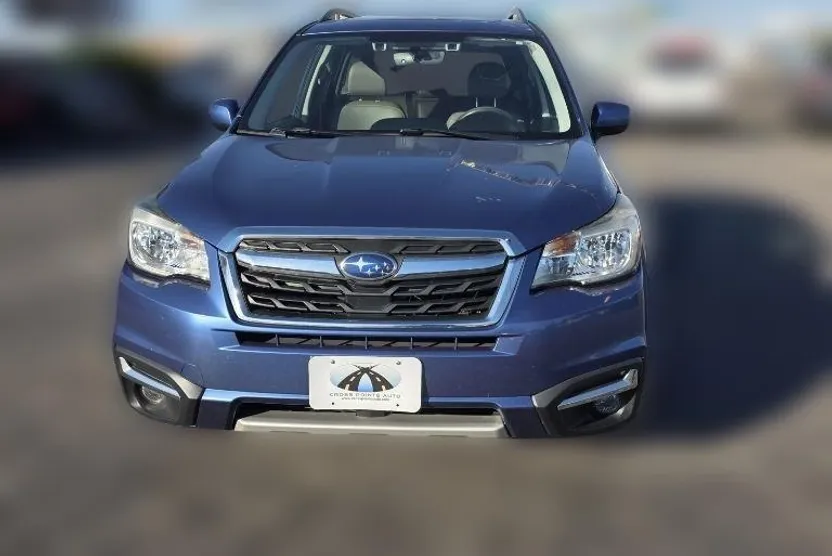 2017 Subaru Forester 2.5i Premium photo 1