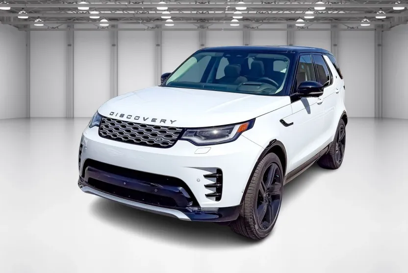 2025 Land Rover Discovery Metropolitan Edition photo 1