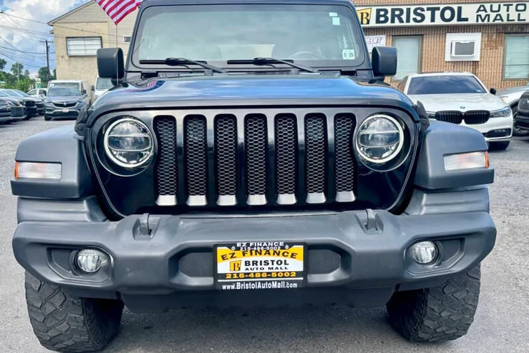 2020 Jeep Wrangler Unlimited Willys photo 1