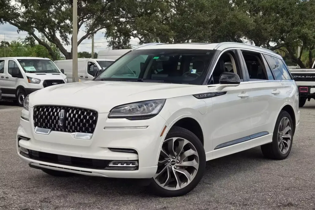 2022 Lincoln Aviator Grand Touring photo 1