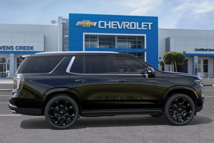 2025 Chevrolet Tahoe High Country photo 1