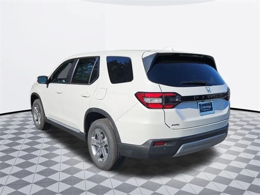2025 Honda Pilot EX-L photo 1