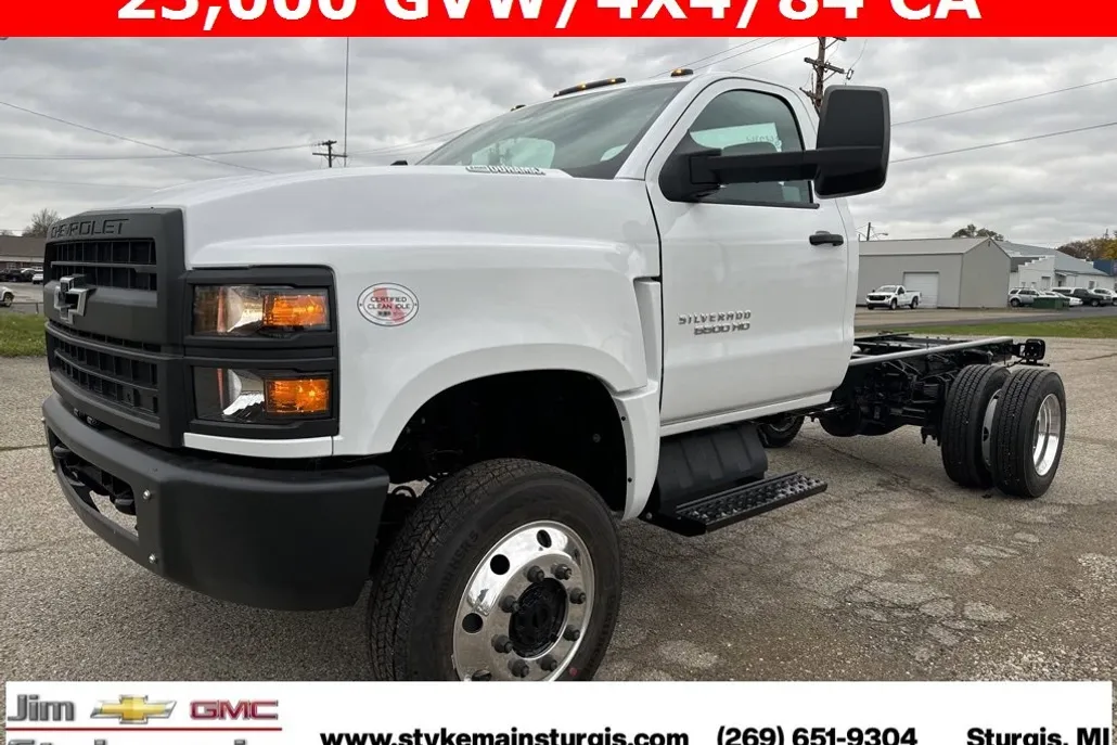 2024 Chevrolet Silverado 6500HD Work Truck photo 1