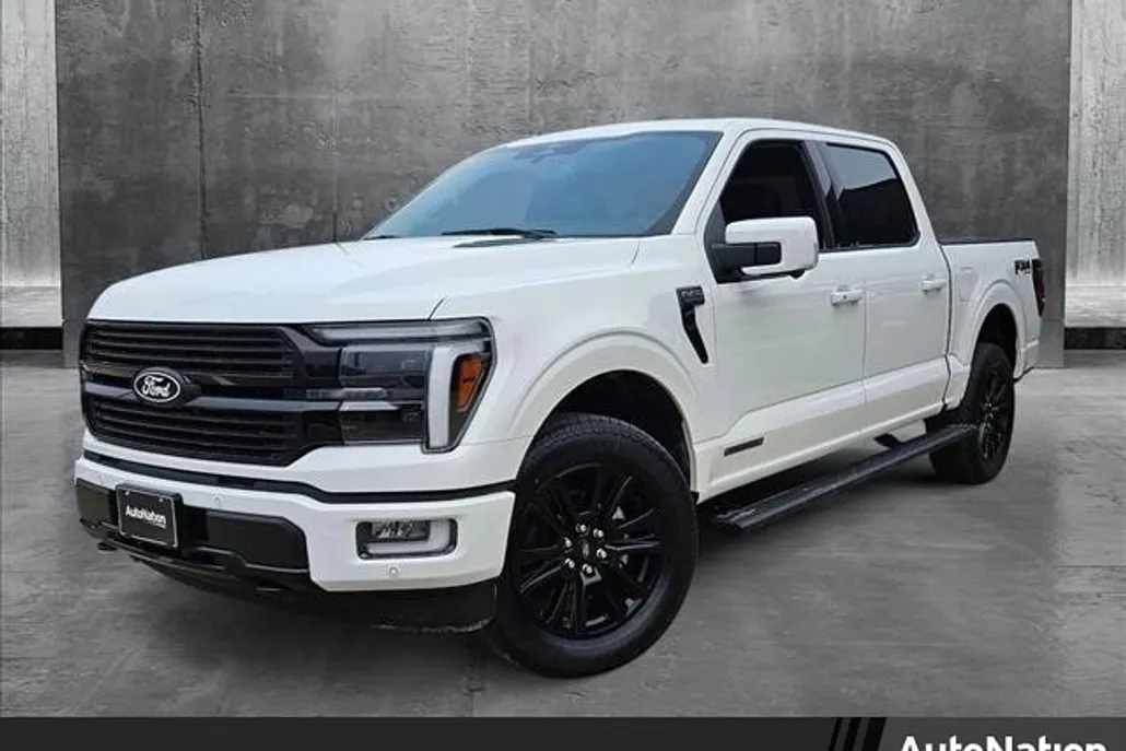 2025 Ford F-150 Platinum photo 1
