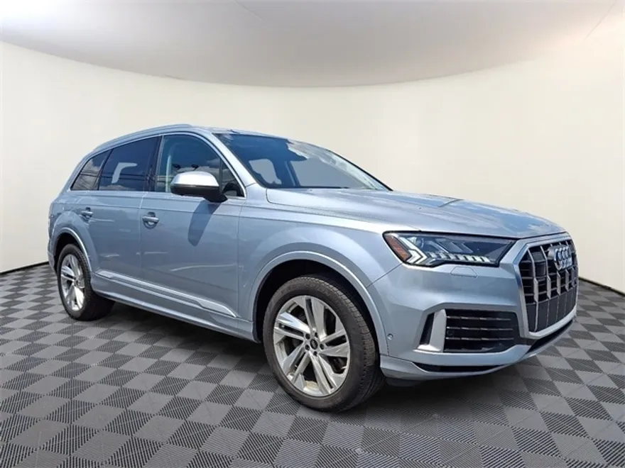 2024 Audi Q7 55 Premium Plus photo 1