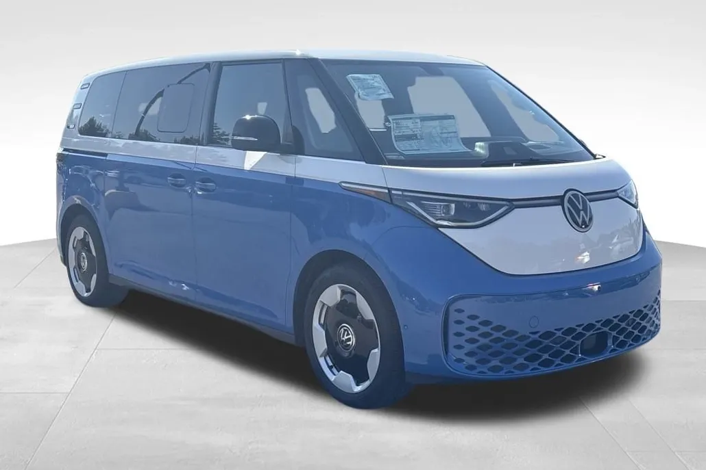 2025 Volkswagen ID. Buzz Pro Plus photo 1