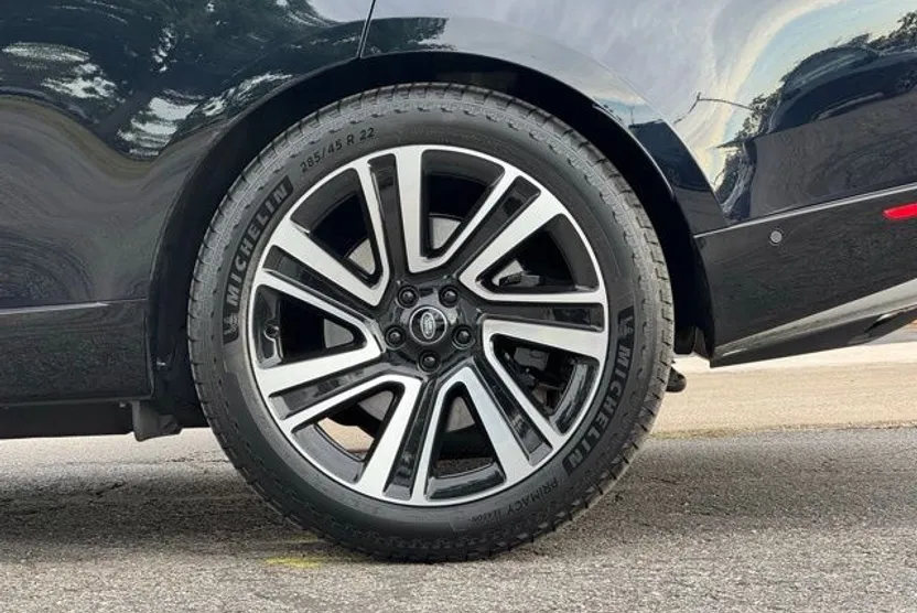 2023 Land Rover Range Rover Autobiography photo 1