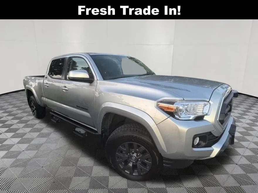 2022 Toyota Tacoma SR5 photo 1