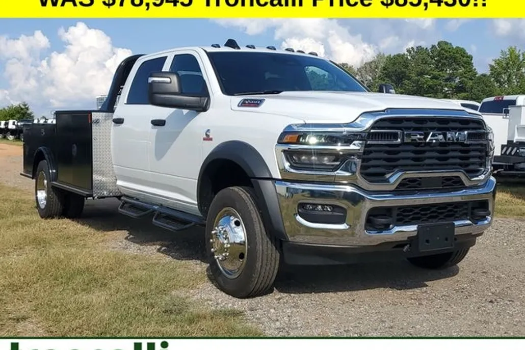 2025 Ram 5500 Tradesman photo 1