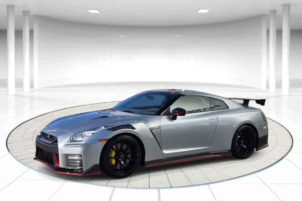 2023 Nissan GT-R Nismo photo 1