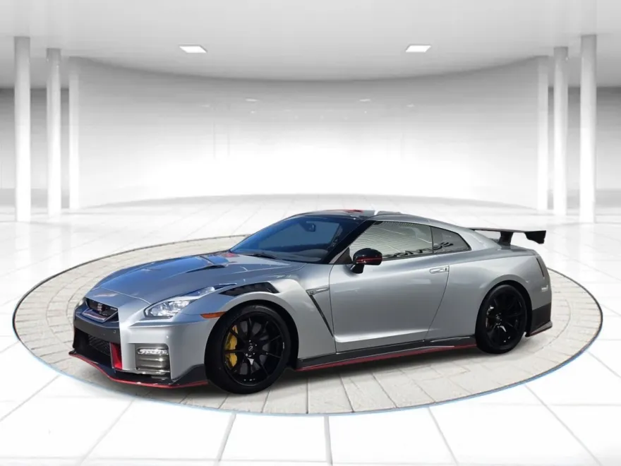 2023 Nissan GT-R Nismo photo 1