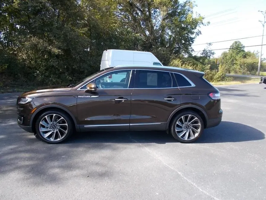 2019 Lincoln Nautilus Reserve photo 1