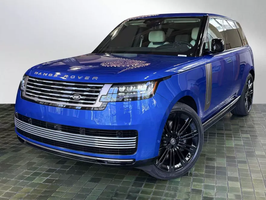 2025 Land Rover Range Rover SV photo 1