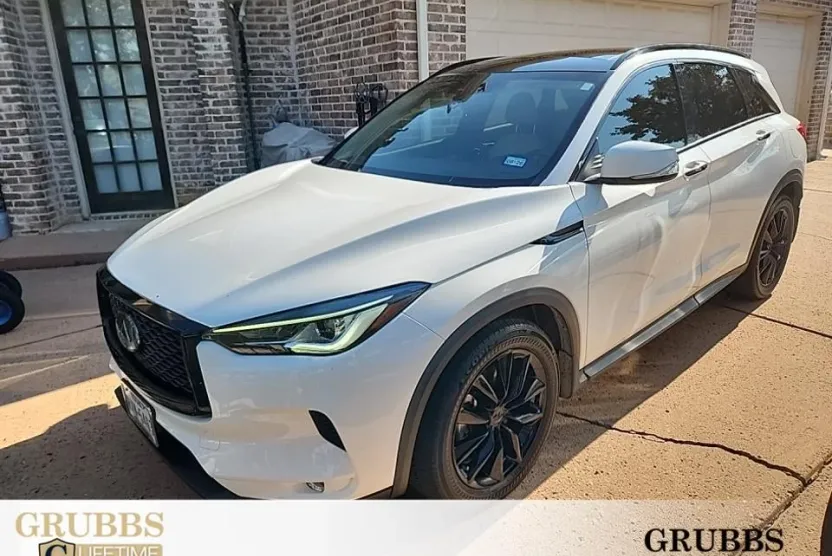 2022 Infiniti QX50 Luxe photo 1