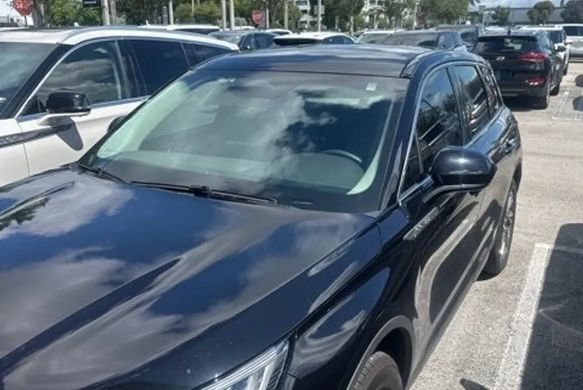 2024 Lincoln Corsair Premiere photo 1