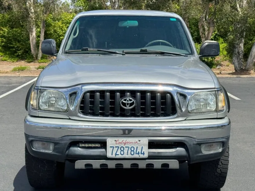2001 Toyota Tacoma PreRunner V6 photo 1
