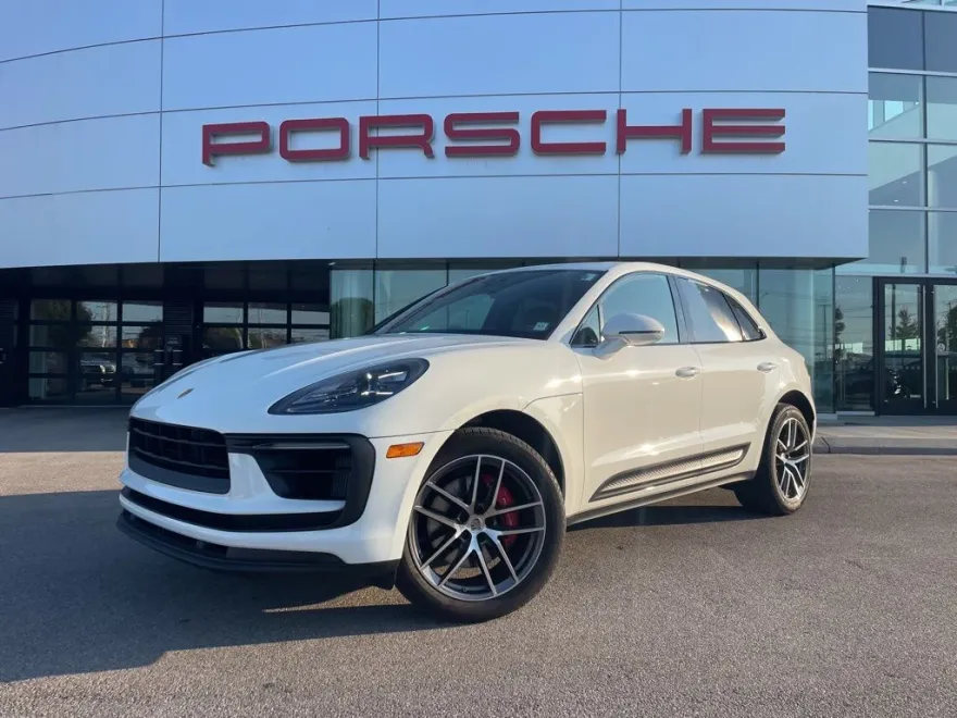 2022 Porsche Macan S photo 1