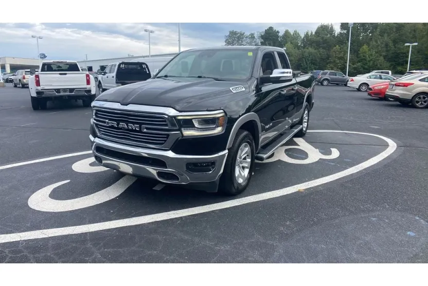 2019 Ram 1500 Laramie photo 1