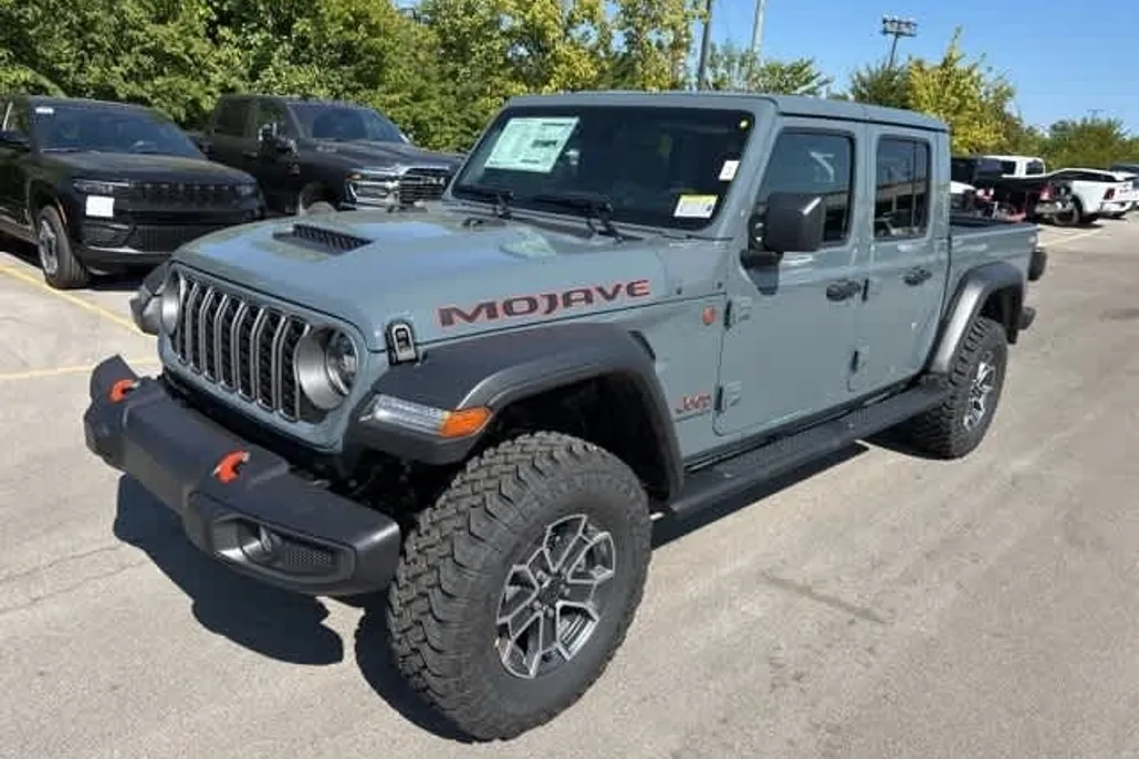 2025 Jeep Gladiator Mojave photo 1