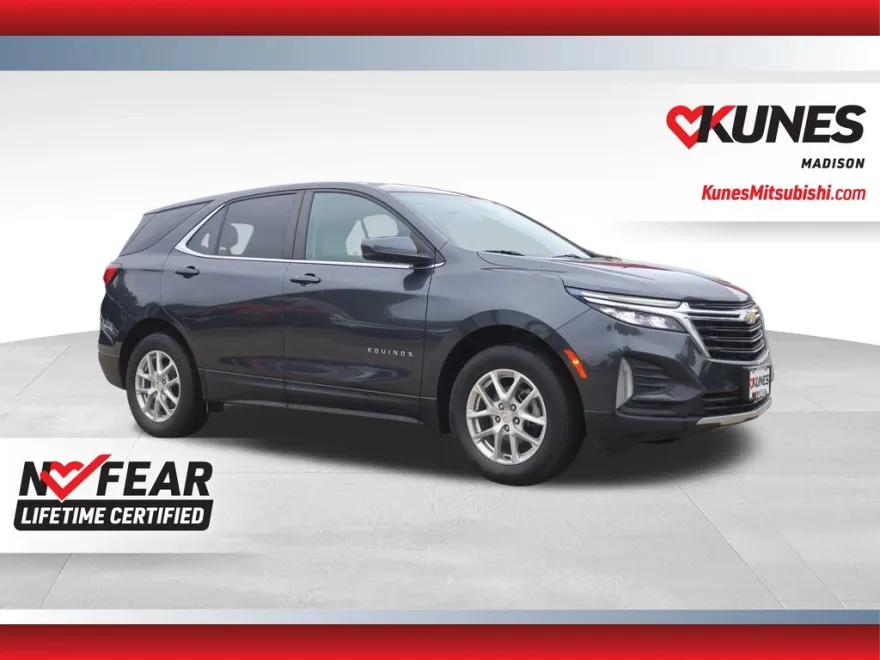2022 Chevrolet Equinox LT photo 1