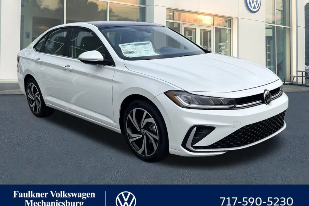 2025 Volkswagen Jetta 1.5T SEL photo 1