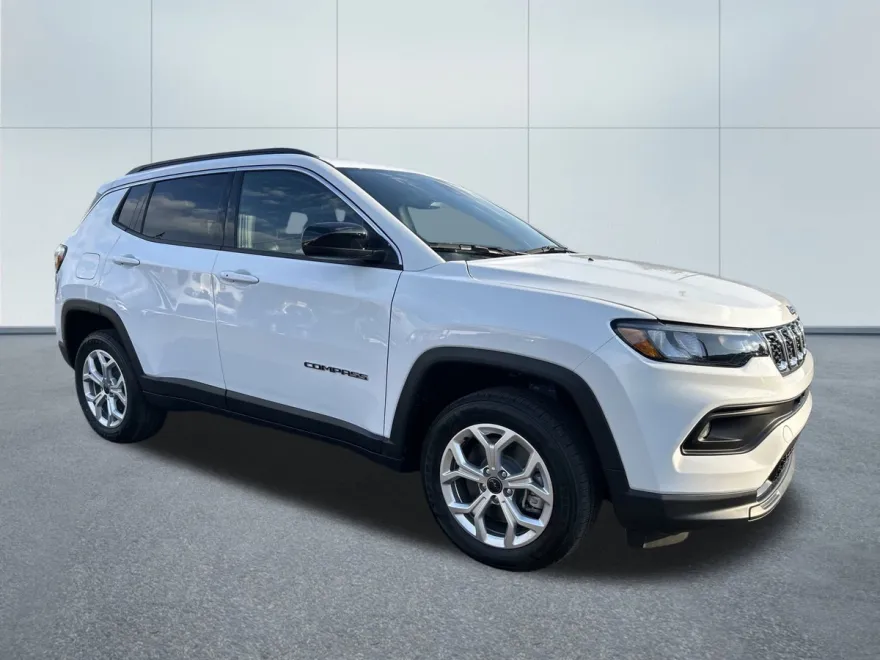 2025 Jeep Compass Latitude photo 1