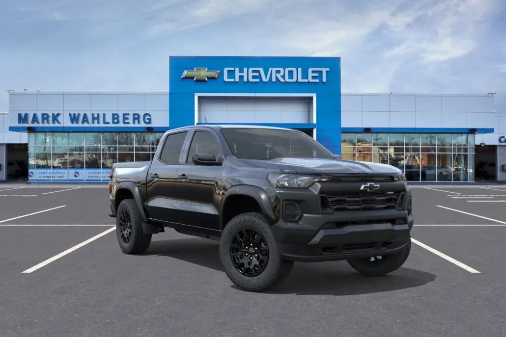 2026 Chevrolet Colorado Trail Boss photo 1