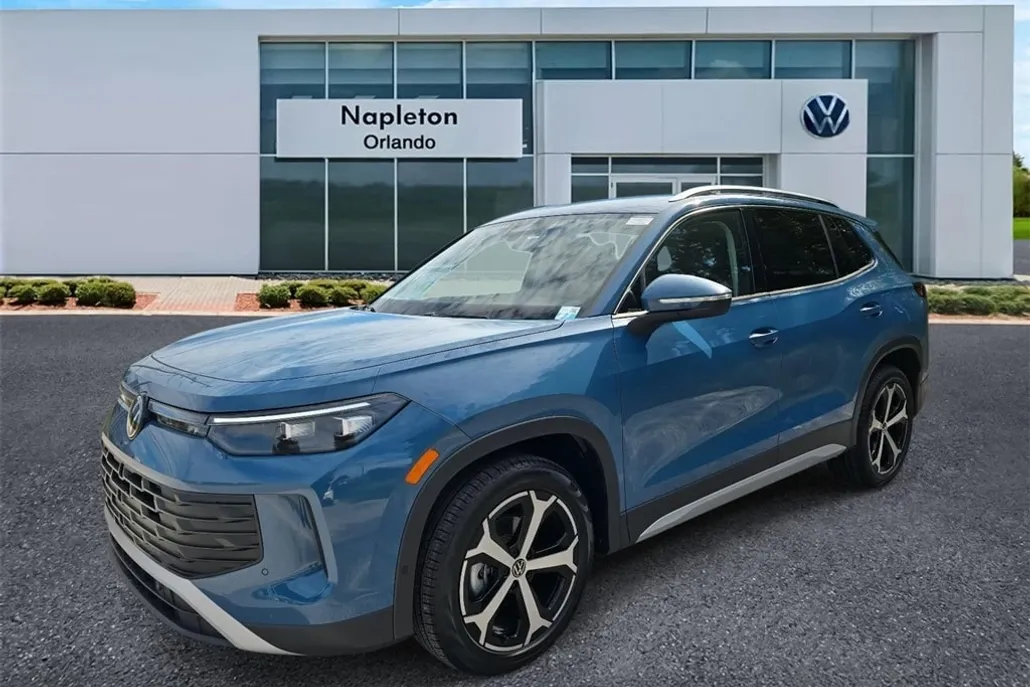 2025 Volkswagen Tiguan SE photo 1