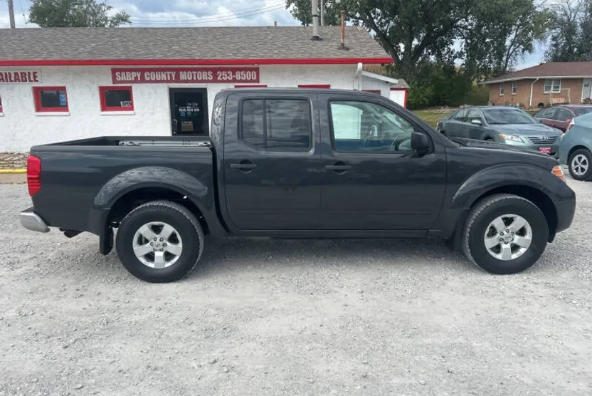 2012 Nissan Frontier PRO-4X photo 1