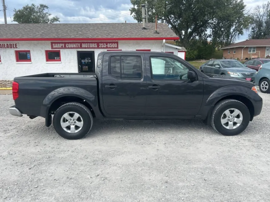 2012 Nissan Frontier PRO-4X photo 1