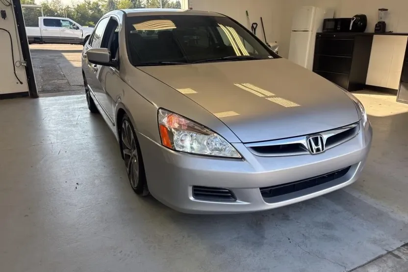 2006 Honda Accord LX photo 1