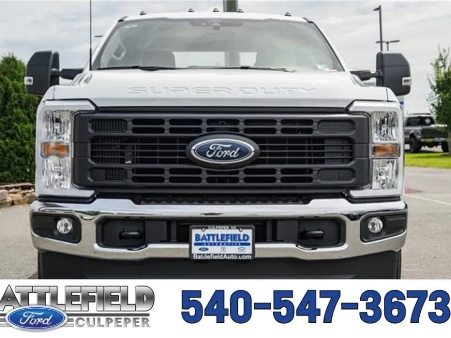 2025 Ford F-350 XL photo 1
