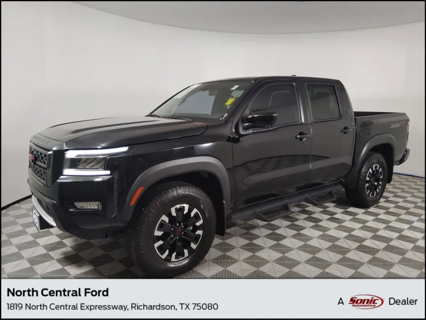2023 Nissan Frontier PRO-4X photo 1