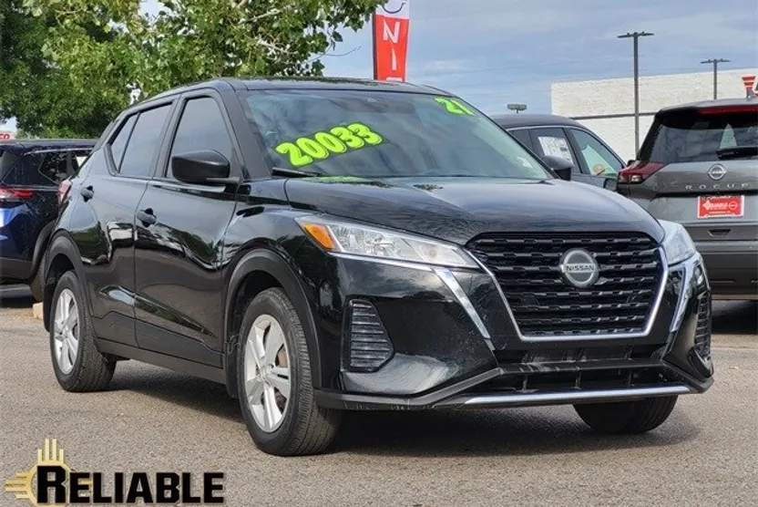 2021 Nissan Kicks S photo 1