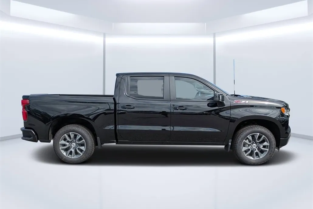 2026 Chevrolet Silverado 1500 RST photo 1