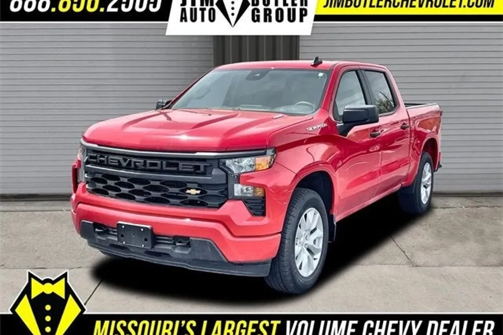 2025 Chevrolet Silverado 1500 Custom photo 1