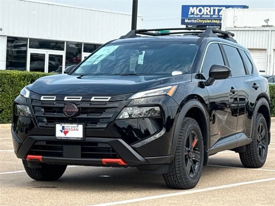 2026 Nissan Rogue SV photo 1