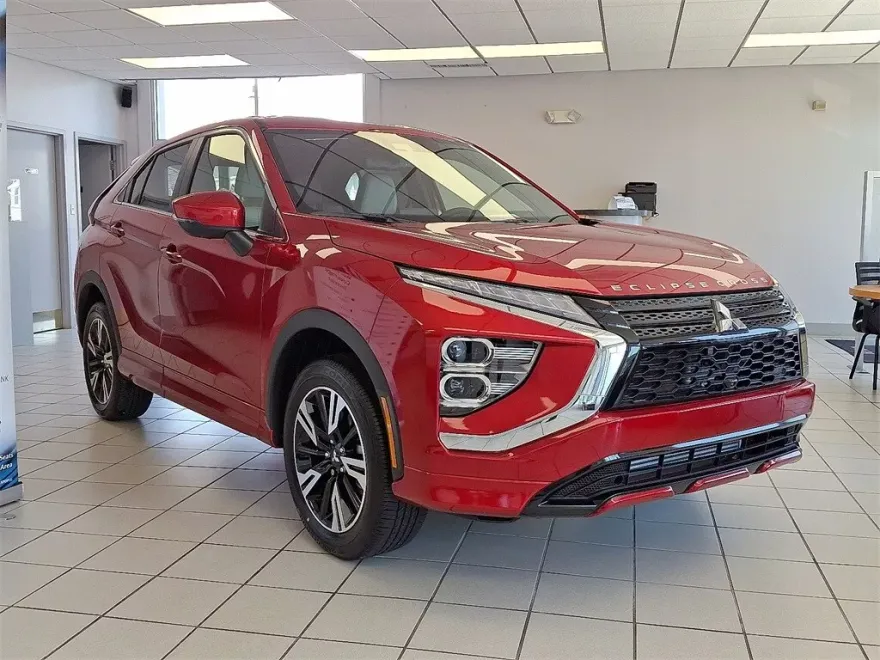 2025 Mitsubishi Eclipse Cross SEL photo 1