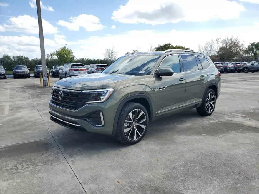2025 Volkswagen Atlas SEL Premium R-Line photo 1