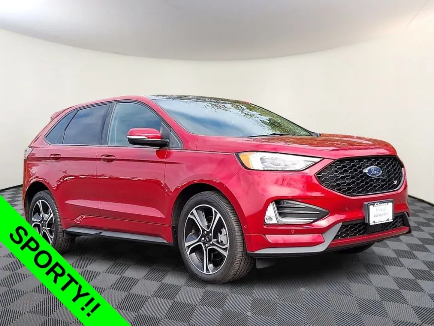 2022 Ford Edge ST photo 1