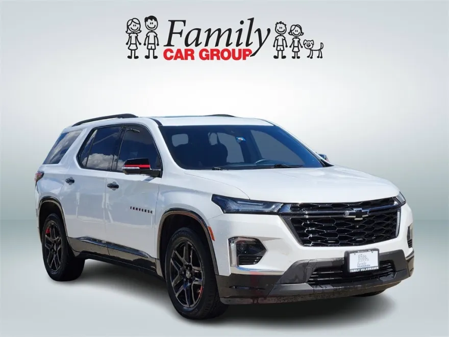 2023 Chevrolet Traverse Premier photo 1